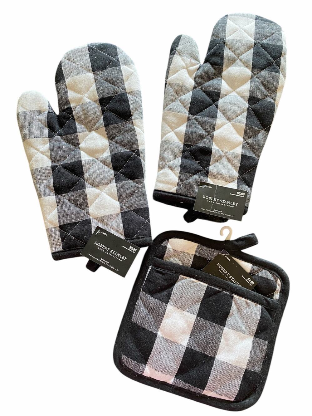 Robert Stanley Home Coll Black and White Buffalo Plaid Oven Mitts & Pot Holder